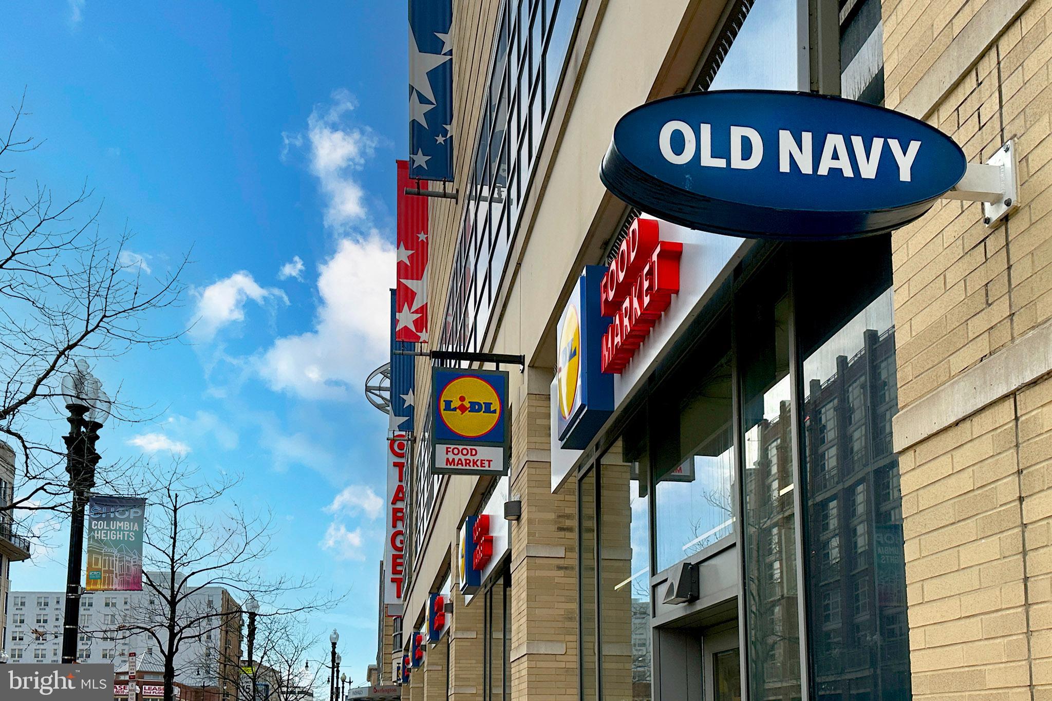 1451 Park Road Northwest, Unit 104 Washington, DC 20010 - Photo 19 of 28 a close up of a street sign