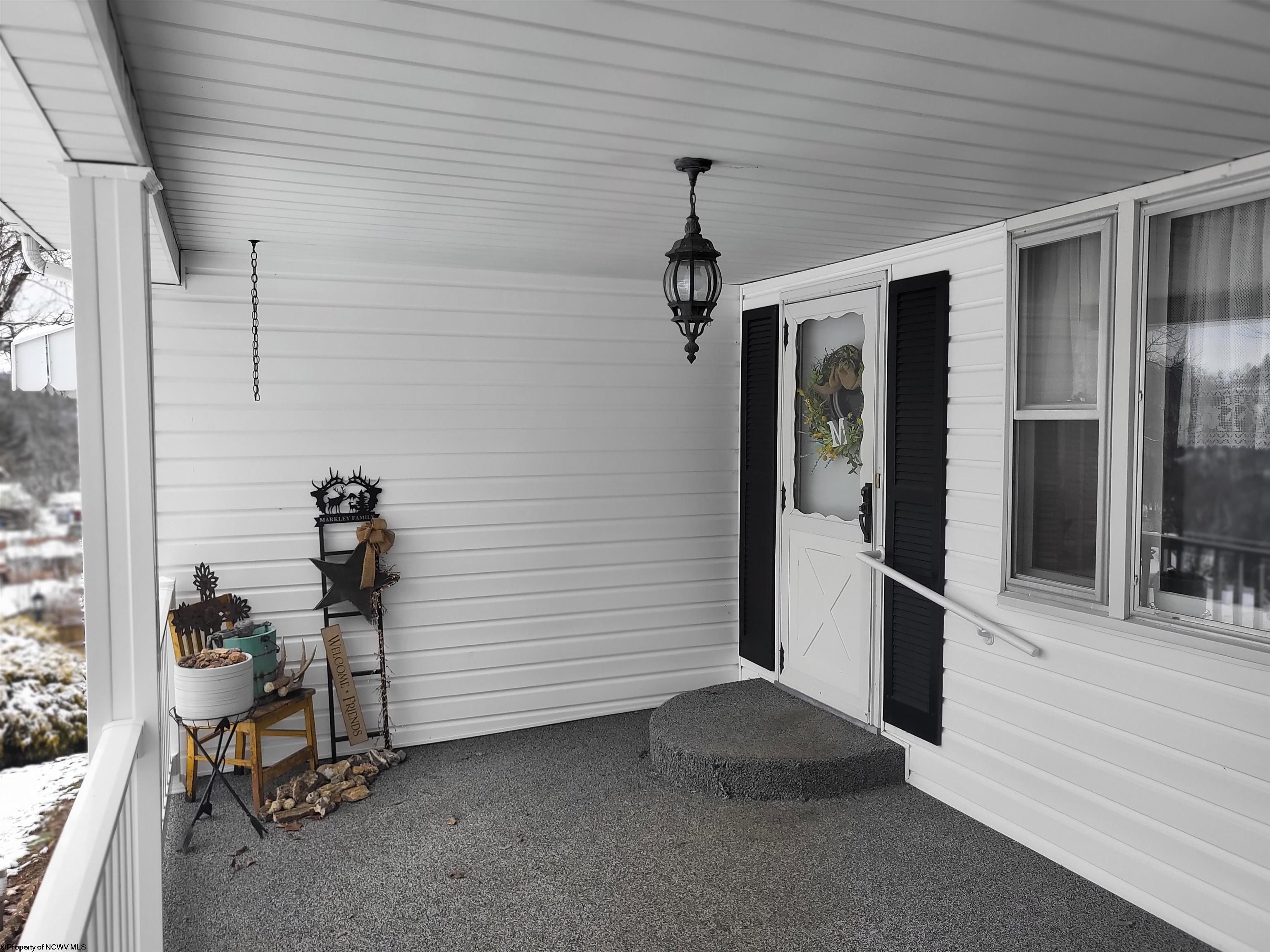 100 Floyd Street Rivesville, WV 26588 - Photo 2 of 28 Gallery Image 2