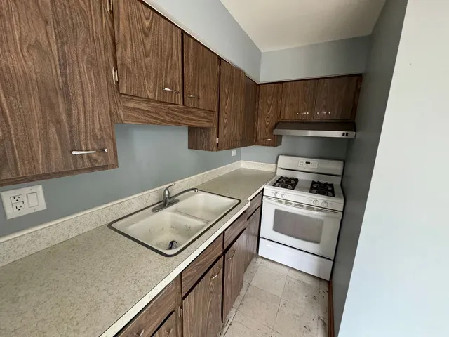 $1,300 | 3014 West 59th Street, Unit 3N, Chicago, IL 60629