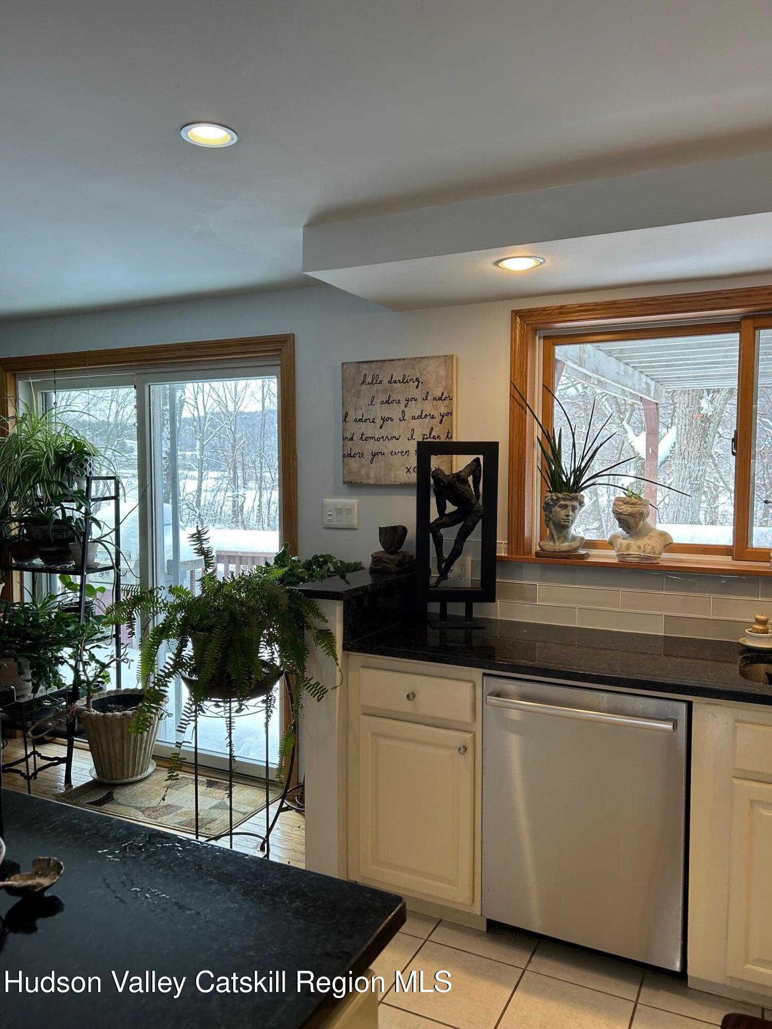 208 Sawmill Road Lake Katrine, NY 12449 - Photo 12 of 48 IMG_7147