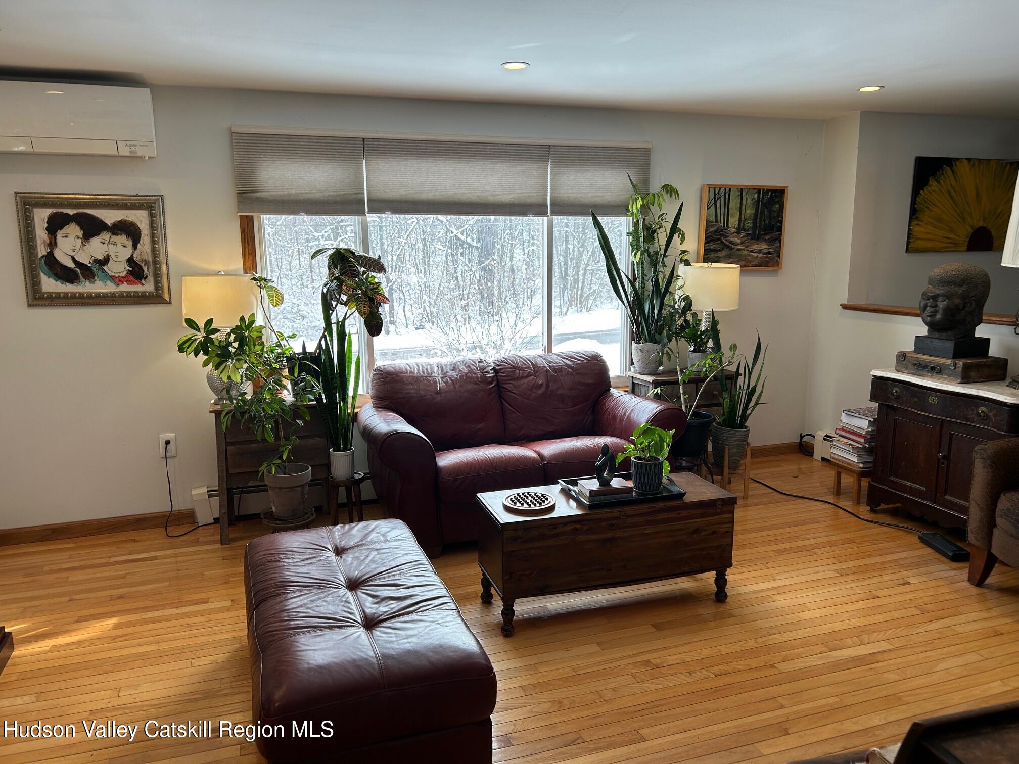 208 Sawmill Road Lake Katrine, NY 12449 - Photo 5 of 48 IMG_7135