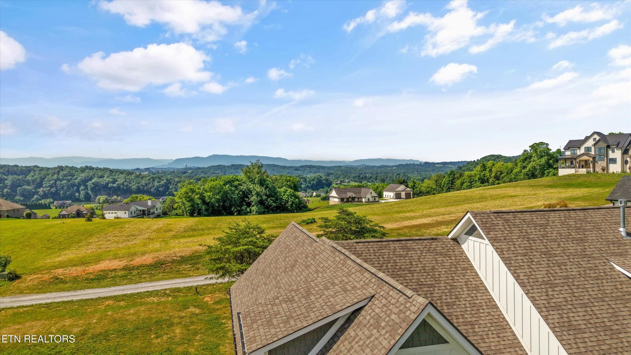 2609 Clyde Ed Road Kodak, TN 37764 - Photo 11 of 60 Gallery Image 11