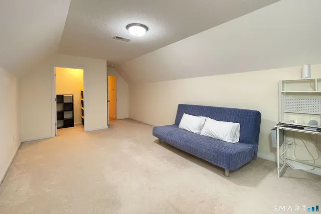 $674,900 | 1 Bertini Lane, Wallingford, CT 06492