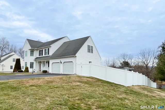 $674,900 | 1 Bertini Lane, Wallingford, CT 06492