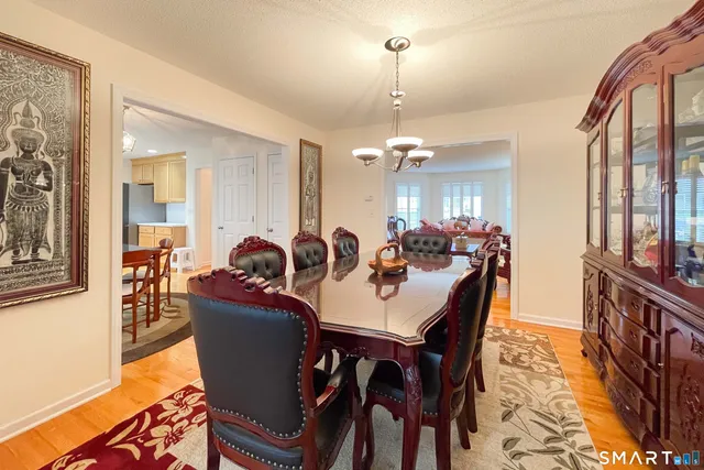 $674,900 | 1 Bertini Lane, Wallingford, CT 06492