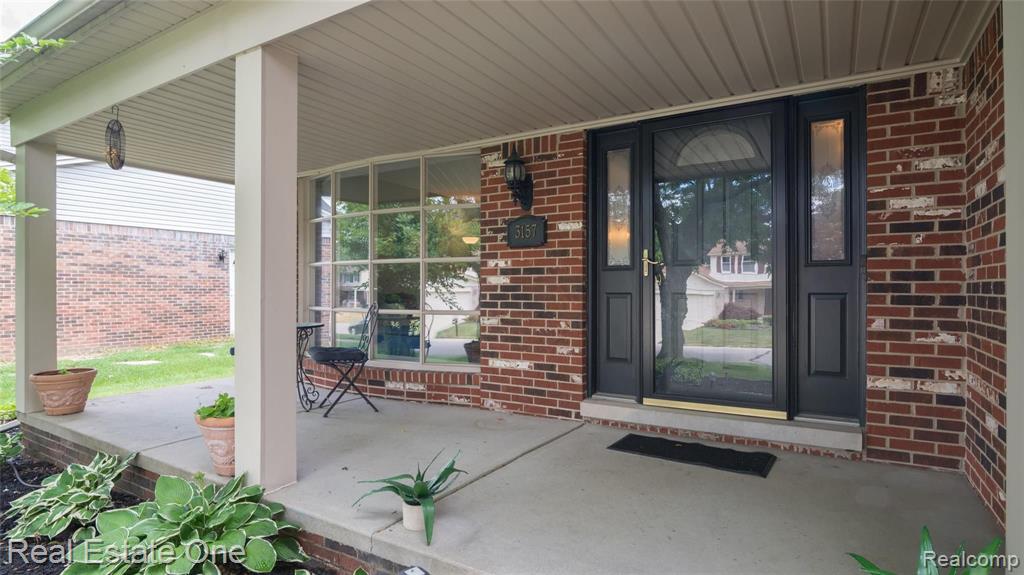 3157 Tamarron Drive Rochester Hills, MI 48309 - Photo 5 of 56