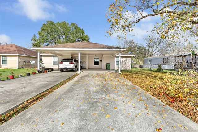 $1,500 | 1018 Glendale Street, Unit 1018, Dayton, TX 77535