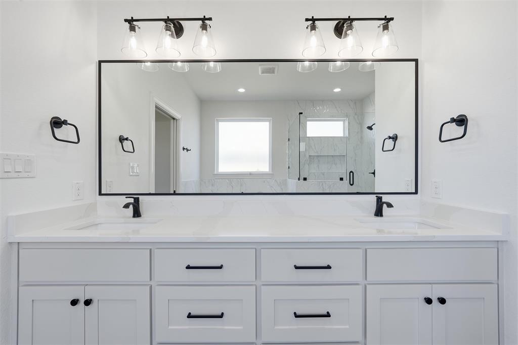 1316 Promised Land Road Hewitt, TX 76643 - Photo 18 of 28