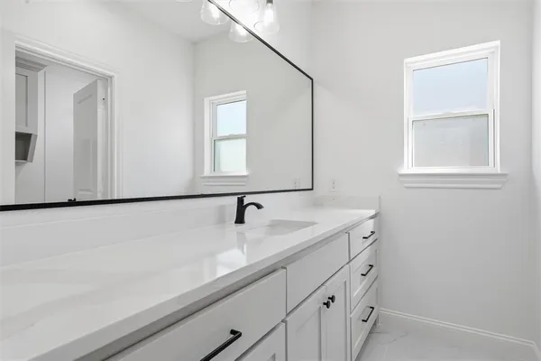 $509,900 | 1316 Promised Land Road, Hewitt, TX 76643