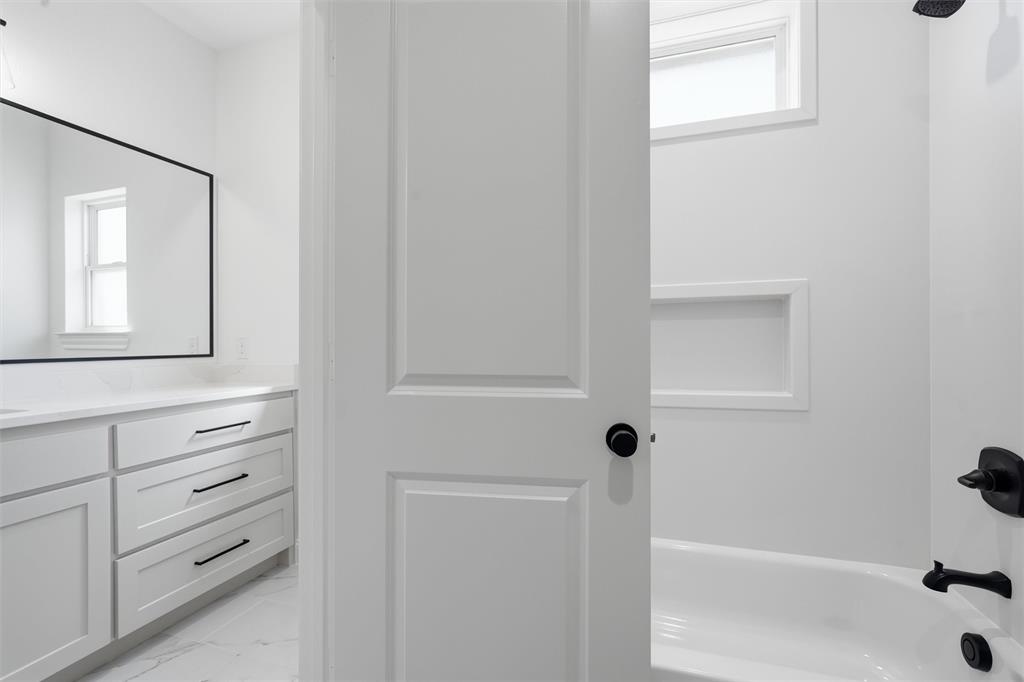 1316 Promised Land Road Hewitt, TX 76643 - Photo 24 of 28