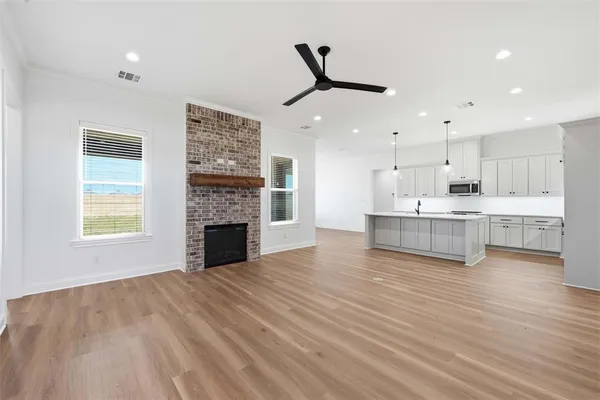 $509,900 | 1316 Promised Land Road, Hewitt, TX 76643