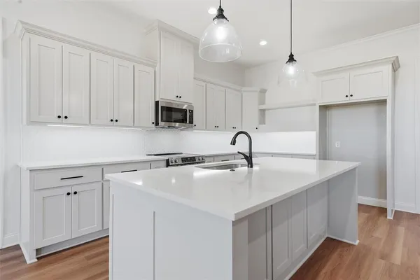 $509,900 | 1316 Promised Land Road, Hewitt, TX 76643