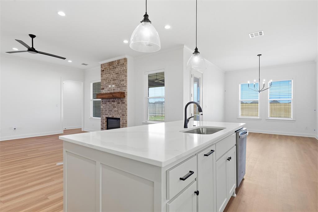 1316 Promised Land Road Hewitt, TX 76643 - Photo 7 of 28