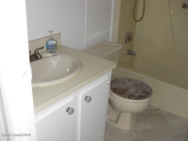 1040 Sebastian Road, Unit 1 Micco, FL 32976 - Photo 13 of 17 2007-12-01 1040 Sebastian Road 008