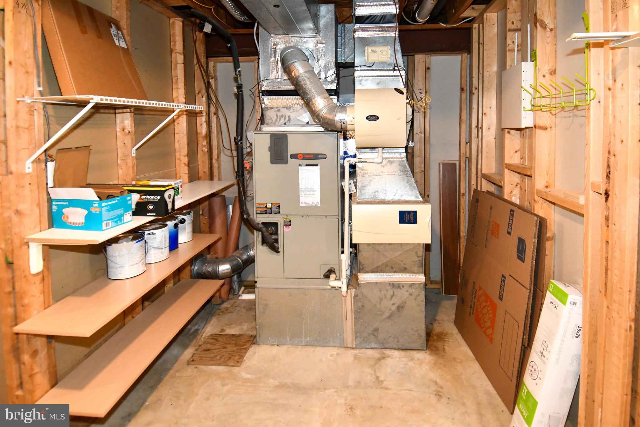 11796 Lone Tree Court Columbia, MD 21044 - Photo 35 of 45 a view of railway station with sitting area