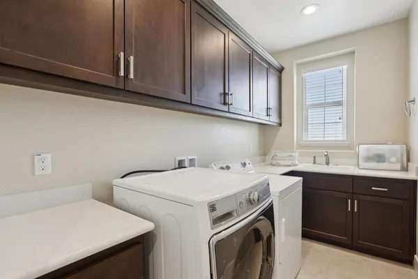 $745,000 | 2464 Dilip Drive, Manteca, CA 95337