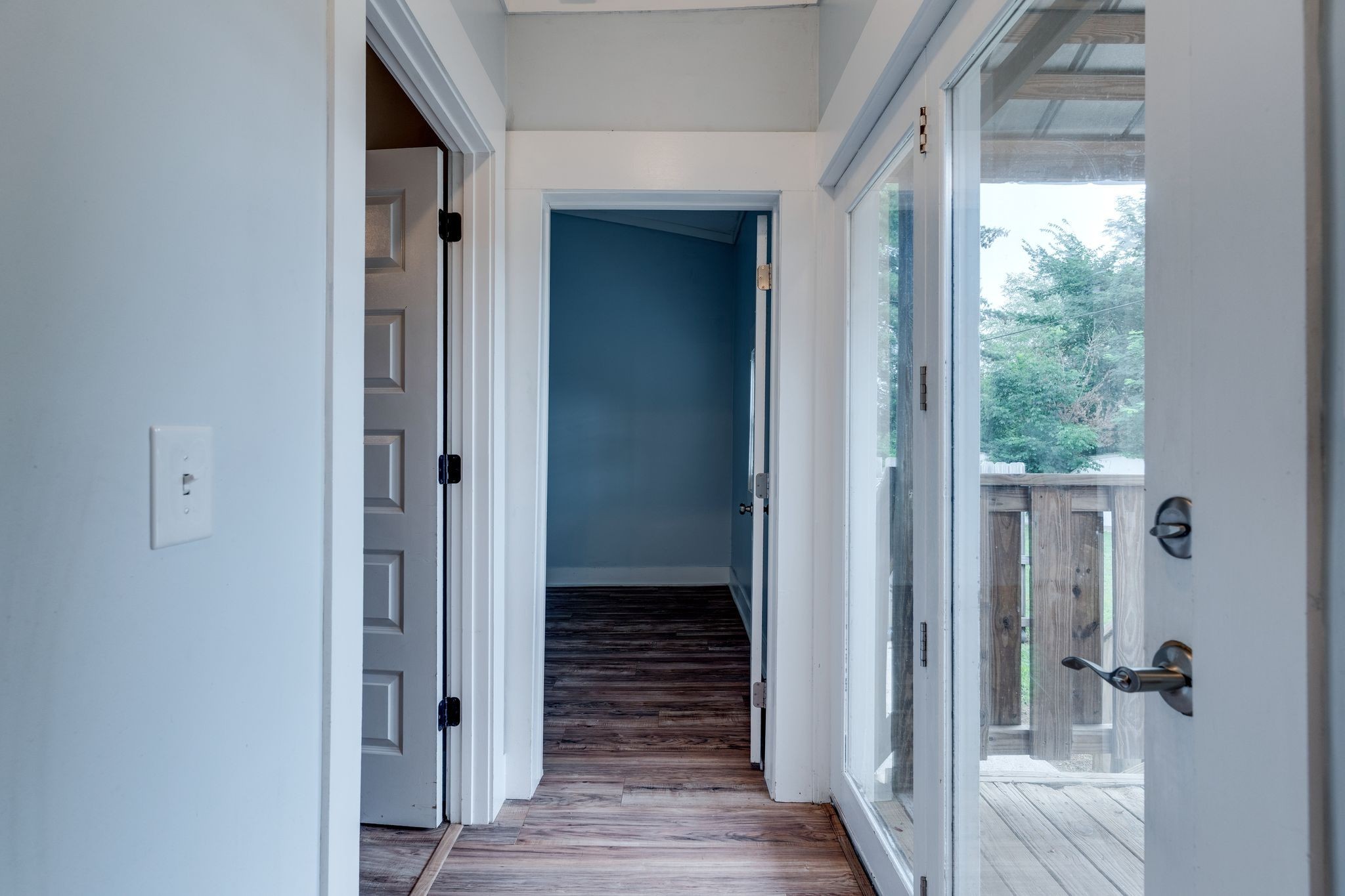 101 Fairfield Road Bethpage, TN 37022 - Photo 21 of 35 a view of a hallway with wooden floor and closet