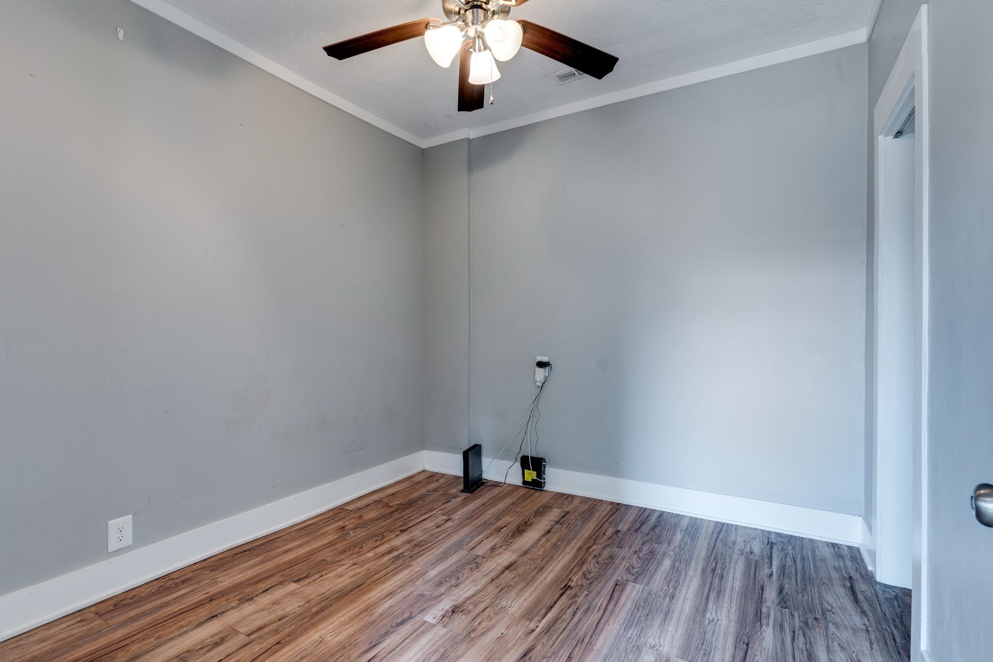 101 Fairfield Road Bethpage, TN 37022 - Photo 22 of 35 a view of empty room with wooden floor