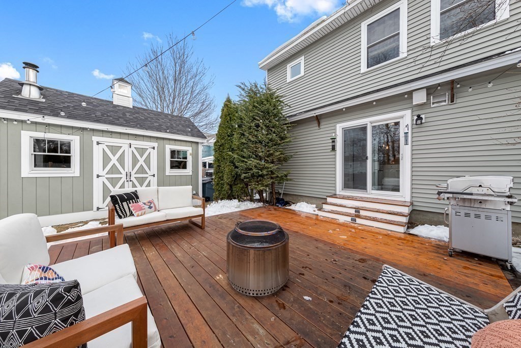 6 Storey Avenue Newburyport, MA 01950 - Photo 36 of 41 a front view of house with yard
