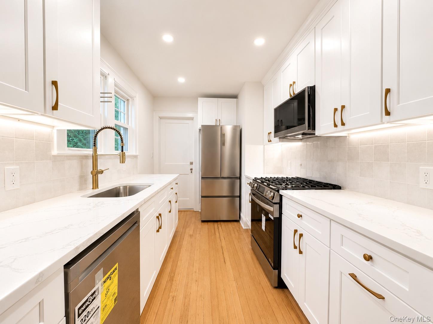 42 Crestview Street, Unit 2 New Rochelle, NY 10801 - Photo 6 of 18 Gallery Image 6