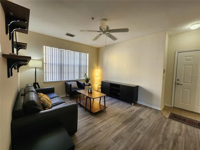 $1,340 | 8137 Claire Ann Drive, Unit 203, Orlando, FL 32825