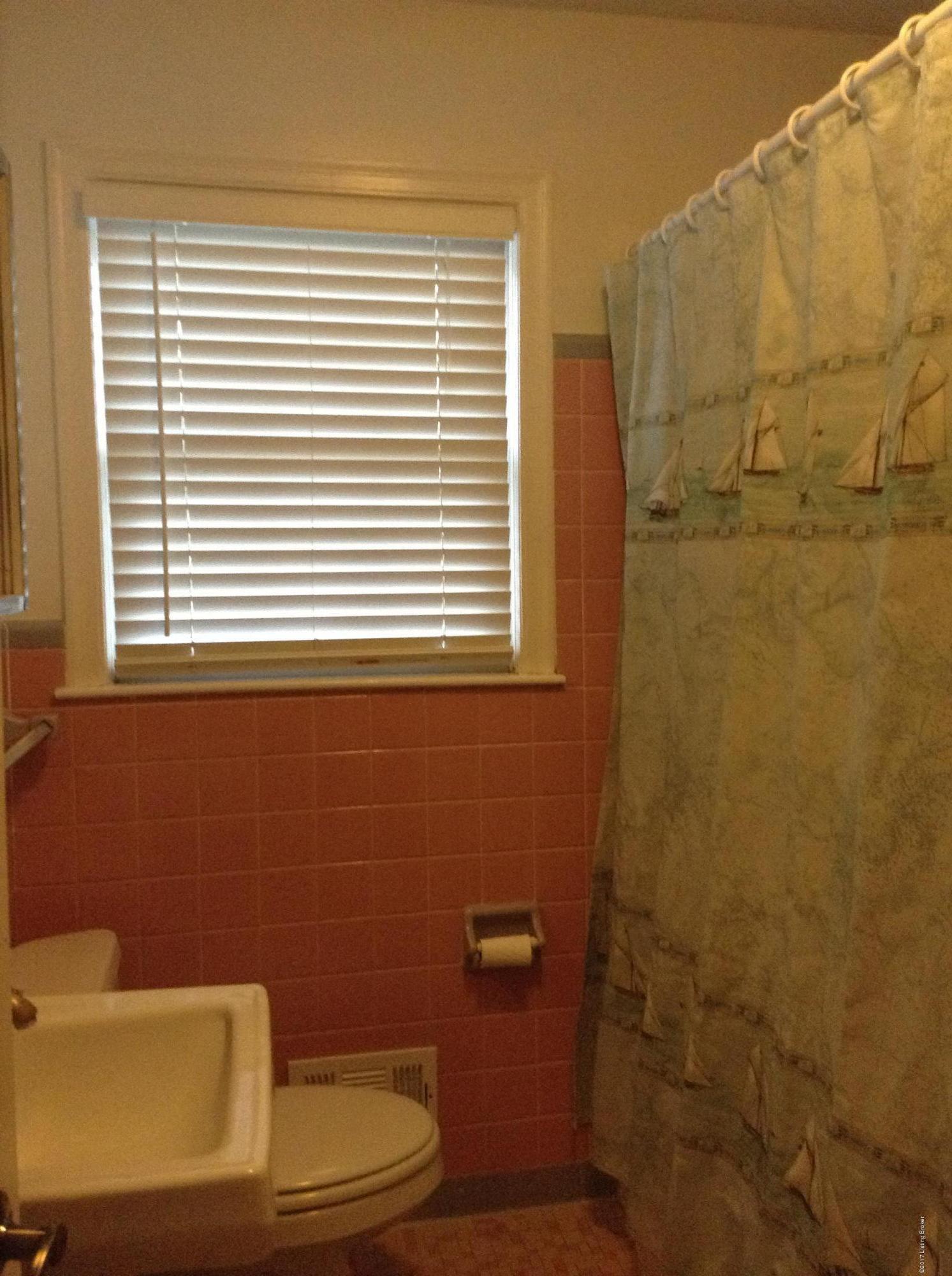 3225 Radiance Road Louisville, KY 40220 - Photo 17 of 55 image