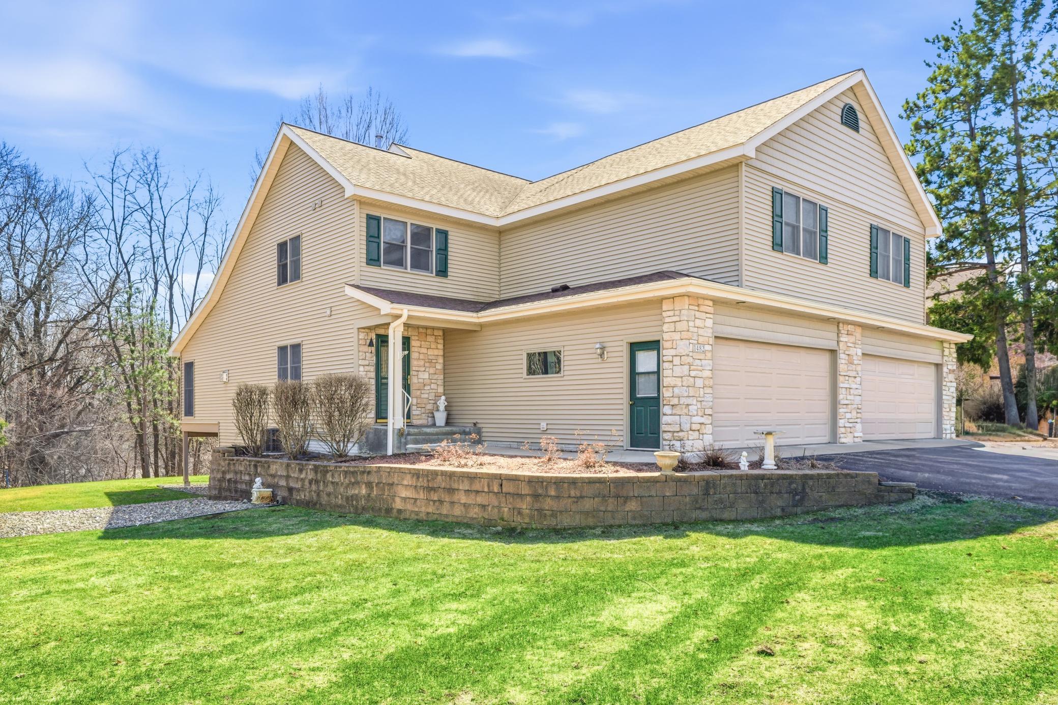 1482 Riverside Drive, Unit 1482 River Falls, WI 54022 - Photo 2 of 42