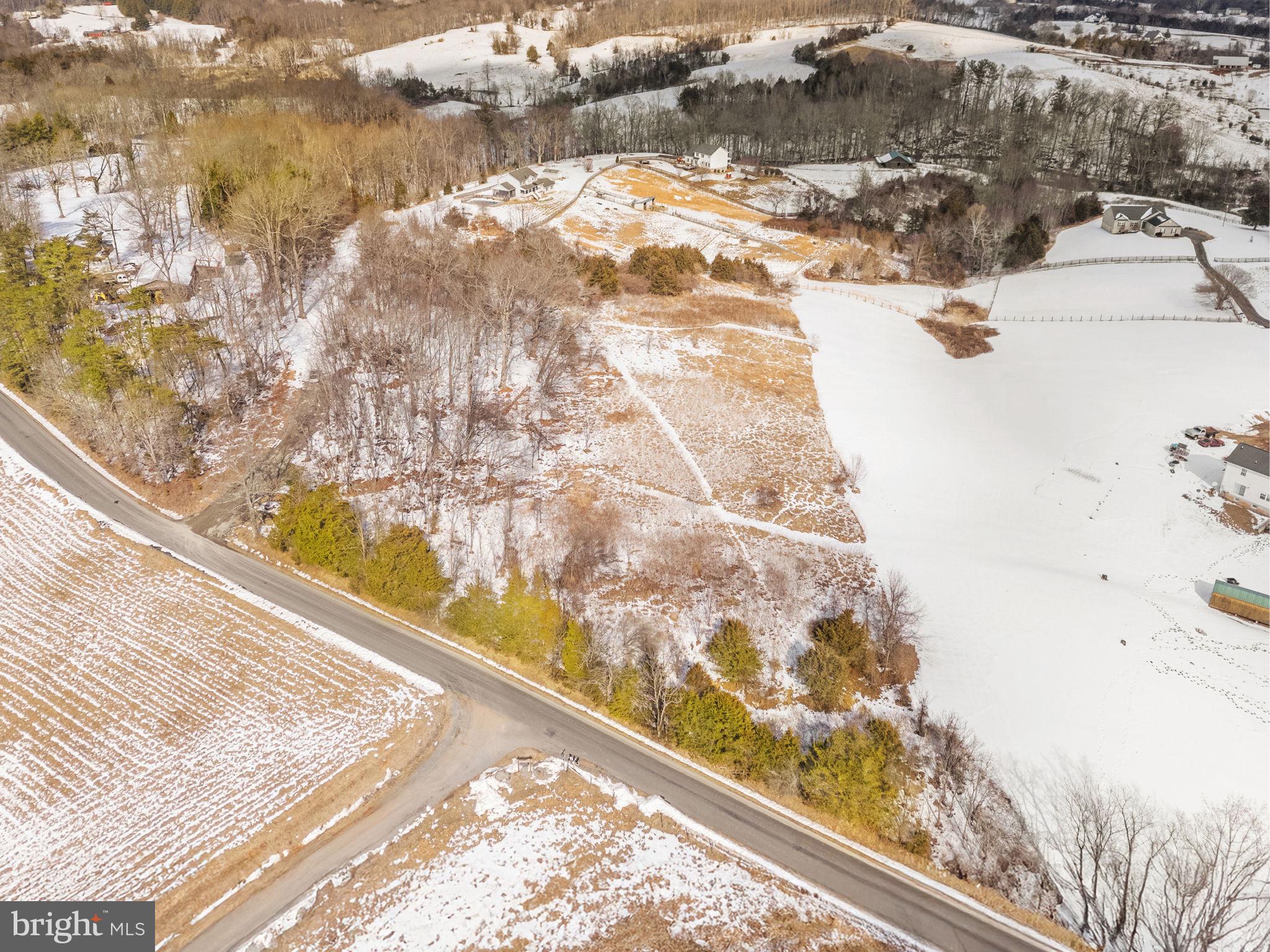 33 A Docs Road Amissville, VA 20106 - Photo 17 of 19 a view of swimming pool with a yard
