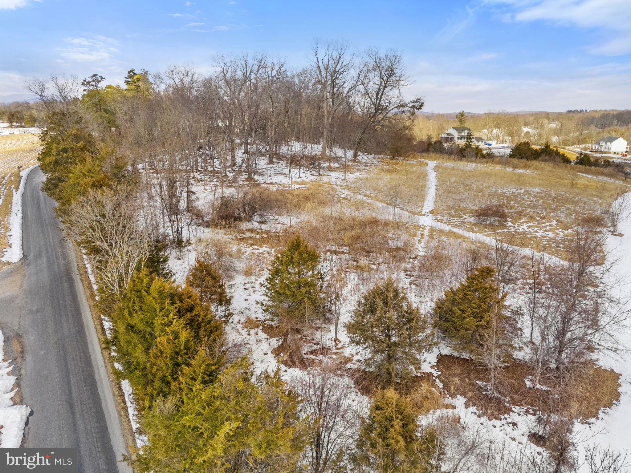33 A Docs Road Amissville, VA 20106 - Photo 4 of 19 a view of an ocean view