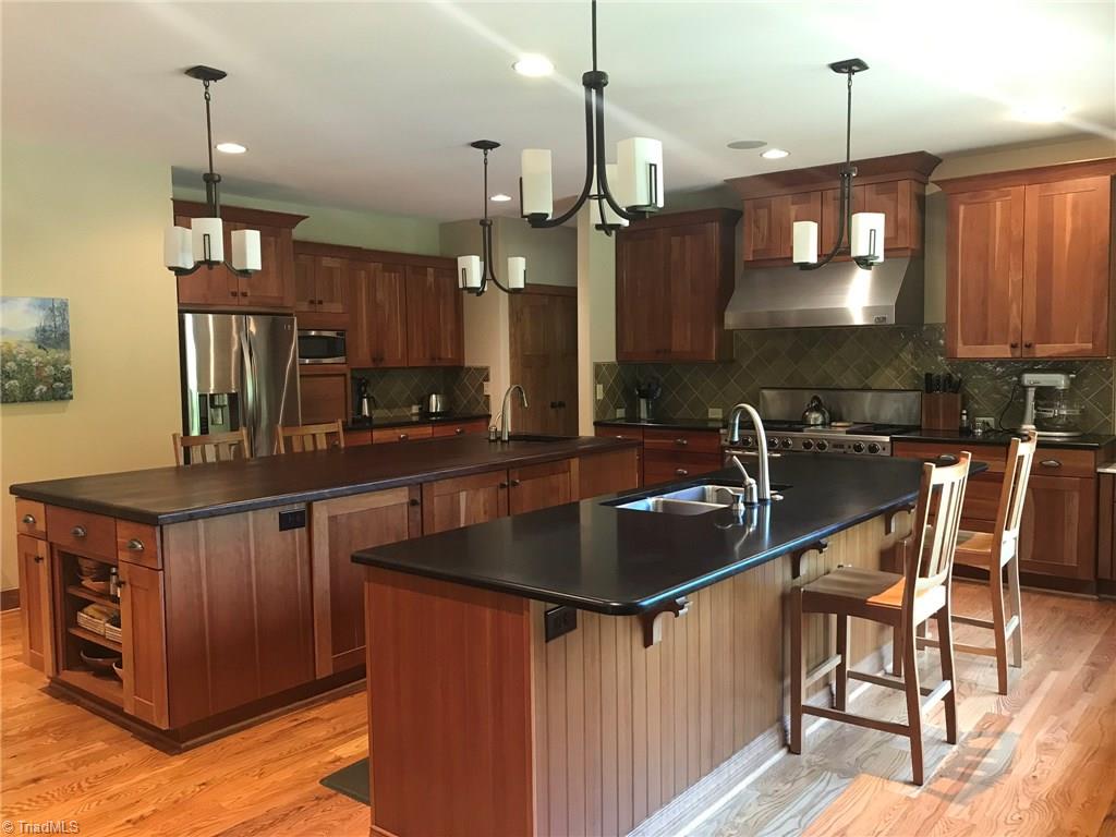 5555 Seward Road Pfafftown, NC 27040 - Photo 8 of 30 Gallery Image 8