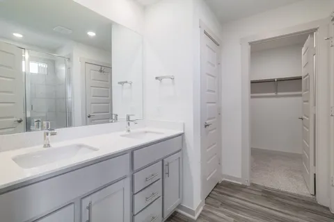 $525,000 | 7316 Daves Landing Drive, Austin, TX 78724