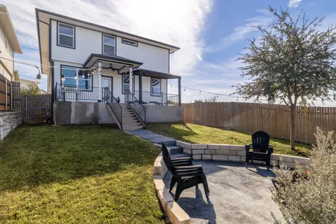 $525,000 | 7316 Daves Landing Drive, Austin, TX 78724