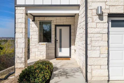 $525,000 | 7316 Daves Landing Drive, Austin, TX 78724