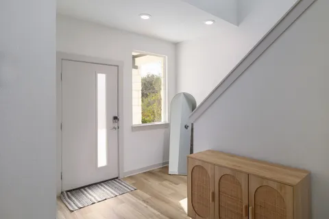 $525,000 | 7316 Daves Landing Drive, Austin, TX 78724