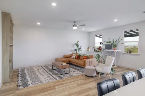 $525,000 | 7316 Daves Landing Drive, Austin, TX 78724