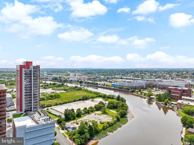 $525,000 | 105 Christina Landing Drive, Unit 1701, Wilmington, DE 19801