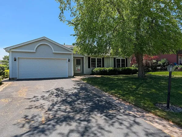 $333,900 | 3501 Portsmouth Drive, Zion, IL 60099
