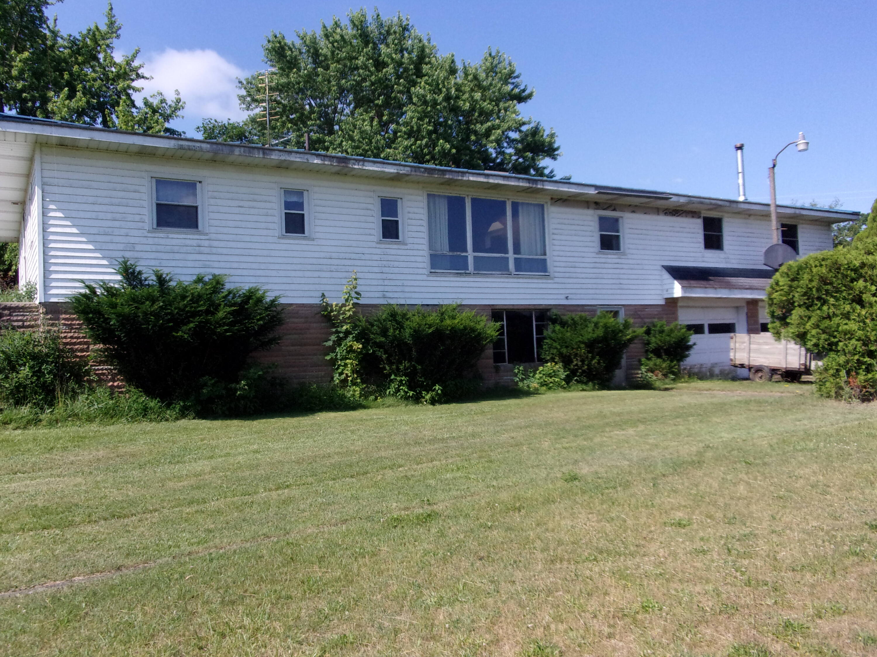 29532 Fawn River Road Sturgis, MI 49091 - Photo 5 of 54 113_4789