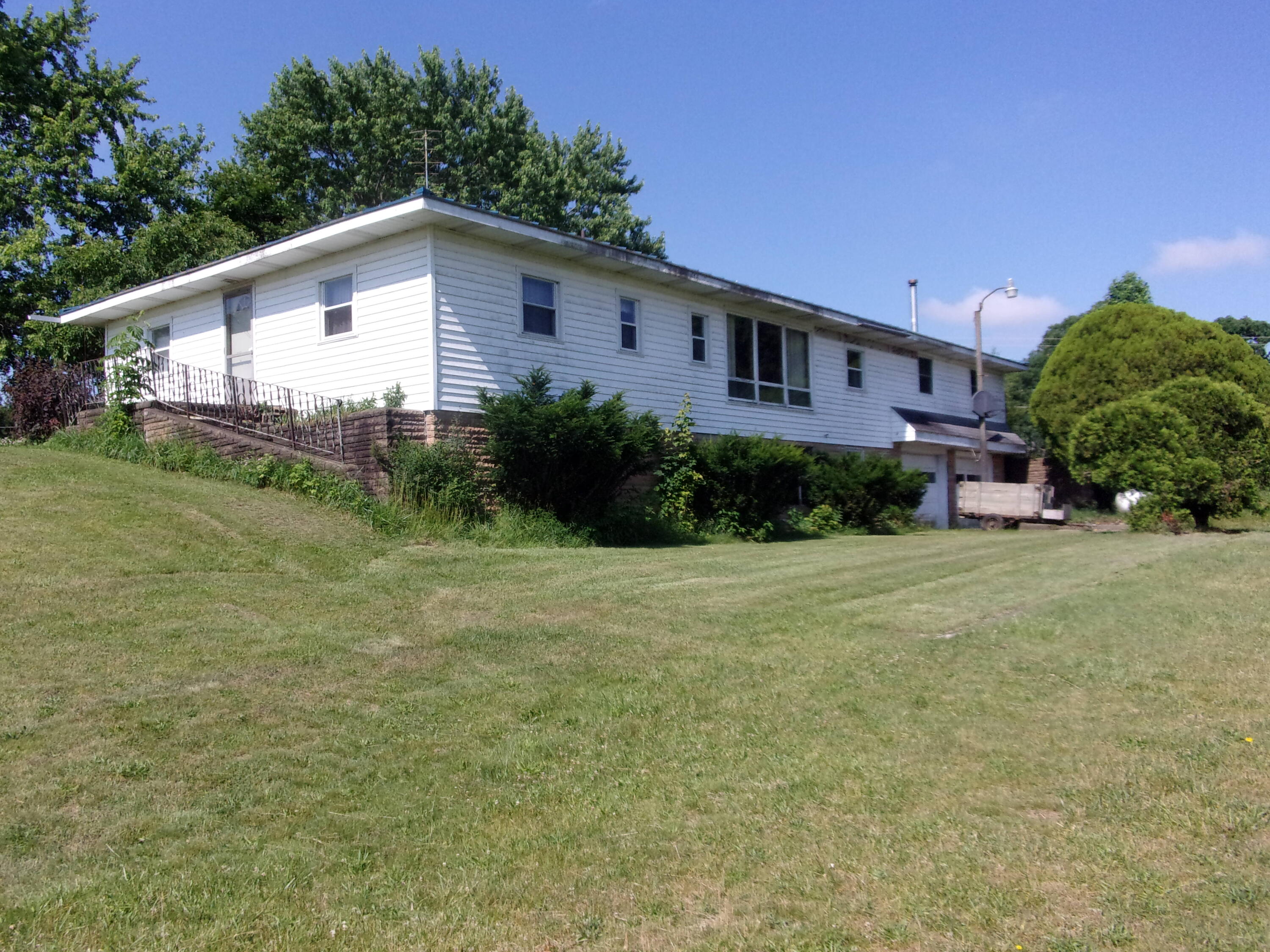 29532 Fawn River Road Sturgis, MI 49091 - Photo 6 of 54 113_4788