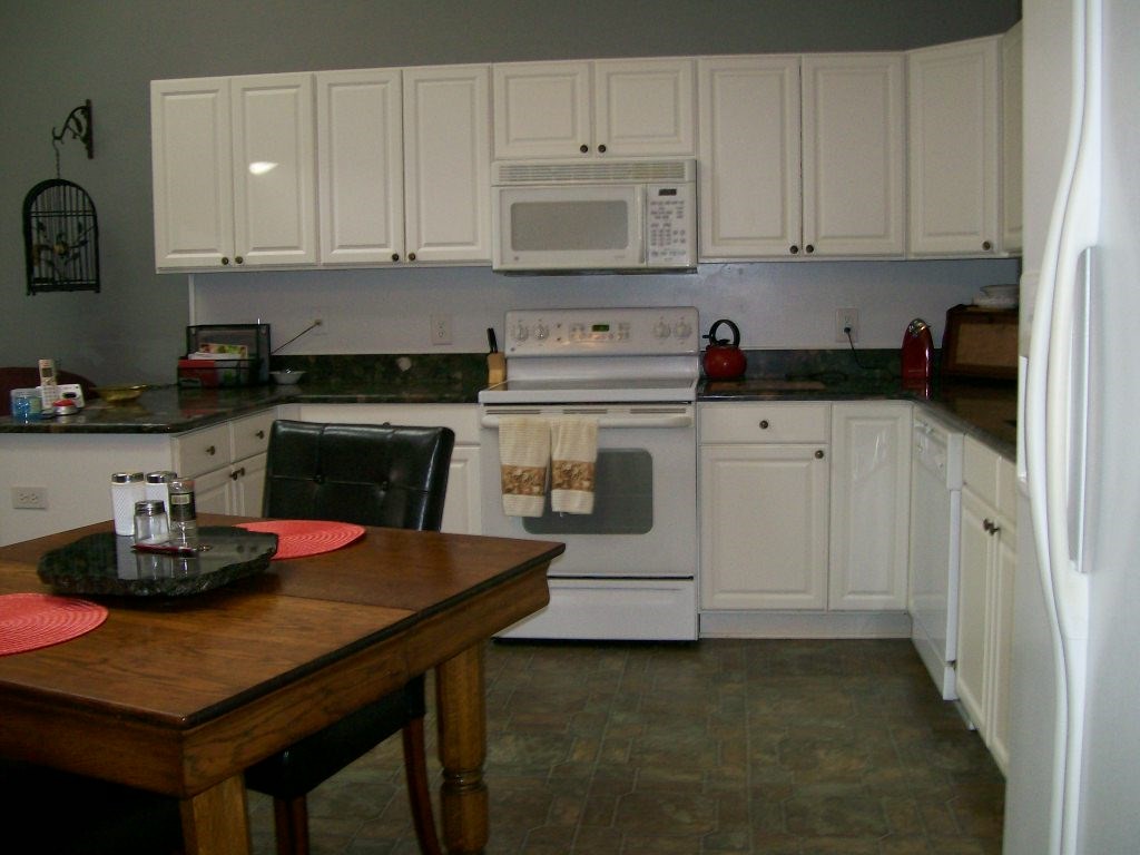 9638 Nook Road Algonac, MI 48001 - Photo 11 of 24 31238225-10.JPG