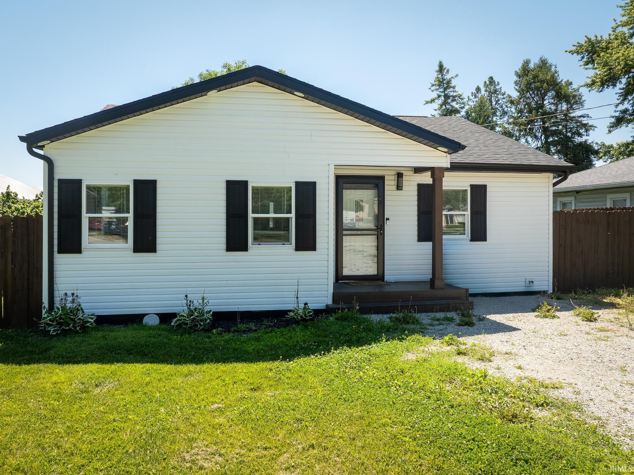 1015 South Main Street Dunkirk, IN 47336 - Photo 2 of 19