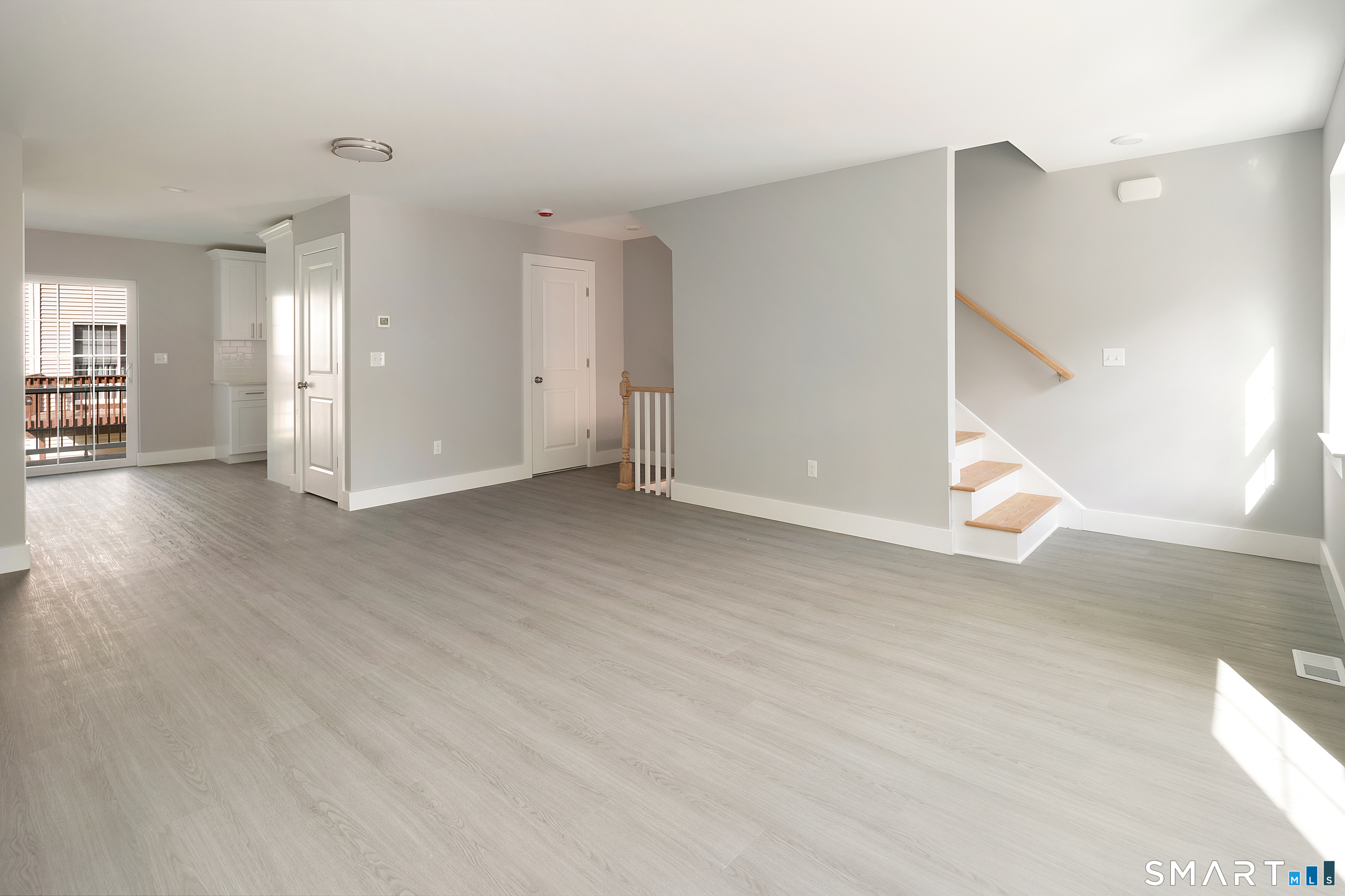 91 Taft Pointe, Unit 11 Waterbury, CT 06708 - Photo 2 of 22 Gallery Image 2