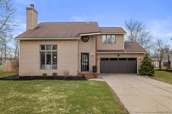 $349,000 | 10 Royal Oak Circle, Grand Island, NY 14072