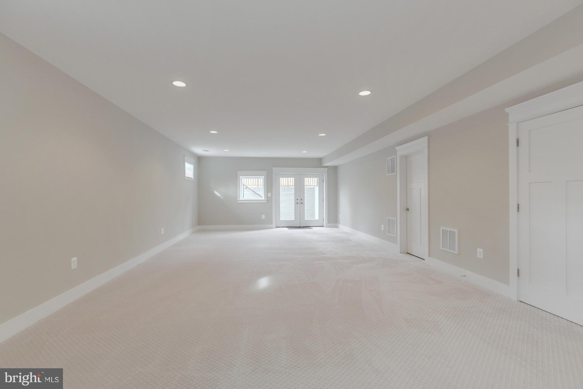 363 Court House Road Southwest Vienna, VA 22180 - Photo 17 of 20 Bedroom