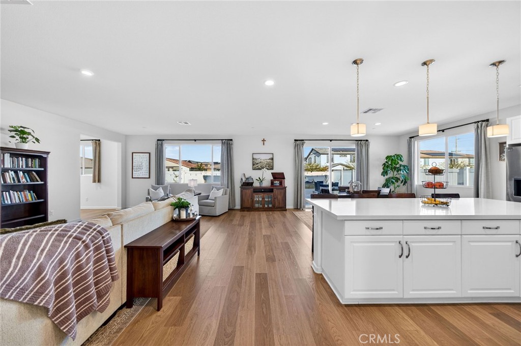 36316 Beacon Light Way Wildomar, CA 92595 - Photo 5 of 63