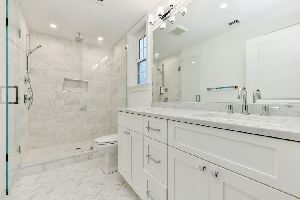 27 Suffolk Street, Unit 2 Chelsea, MA 02150 - Photo 11 of 21