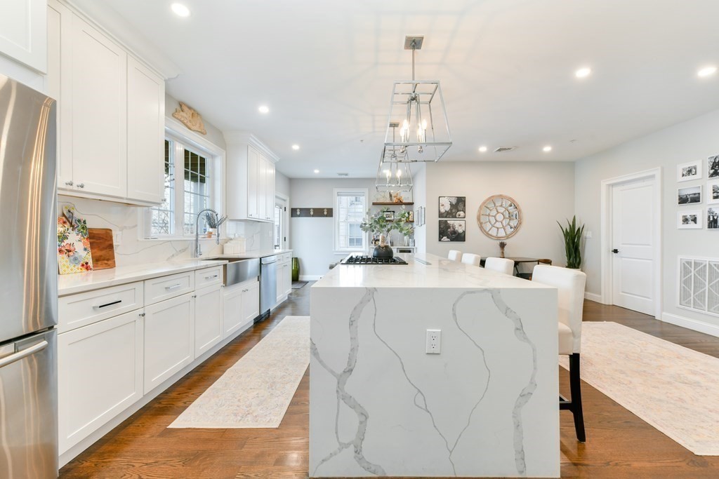 27 Suffolk Street, Unit 2 Chelsea, MA 02150 - Photo 4 of 21