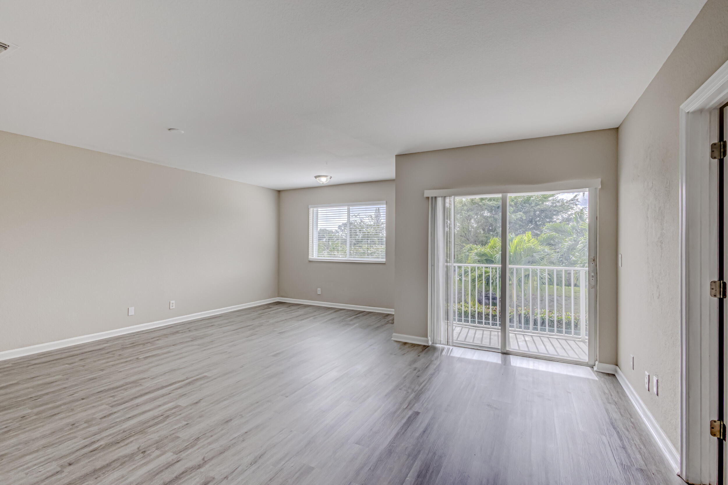 2019 Little Torch Street Riviera Beach, FL 33407 - Photo 30 of 81 33_5d1a4229js