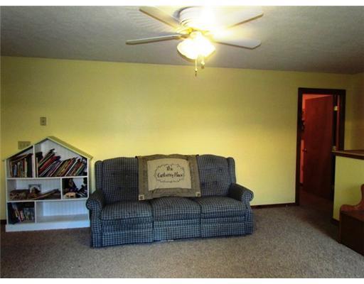 91 F Sanborn Road Wales, ME 04280 - Photo 21 of 25 Den/Family/Great Room.