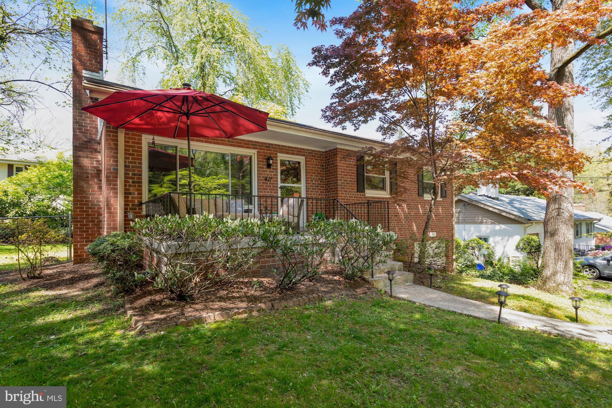 411 Greenbrier Drive Silver Spring, MD 20910 - Photo 2 of 21